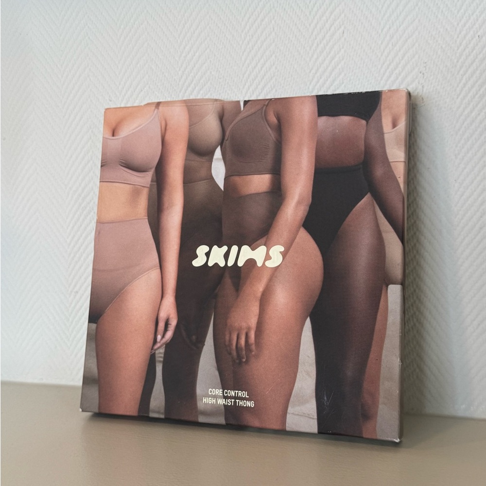 SKIMS Core Control High Waist Thong in Black *new*